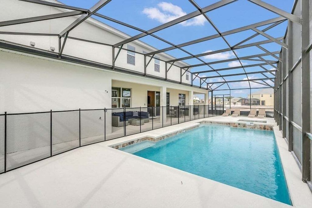 Everyone Can Come So Much Space Pool Home! 15 Bedroom Villa