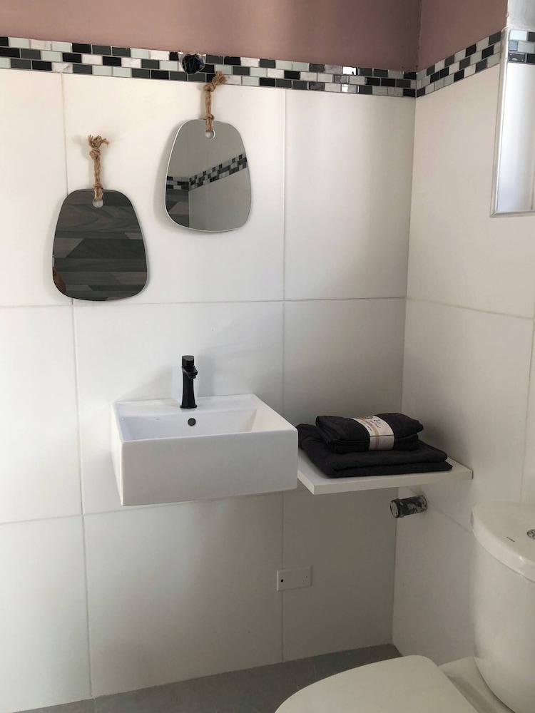 Peaceful Willemstad Getaway - Entire Apartment for Rent