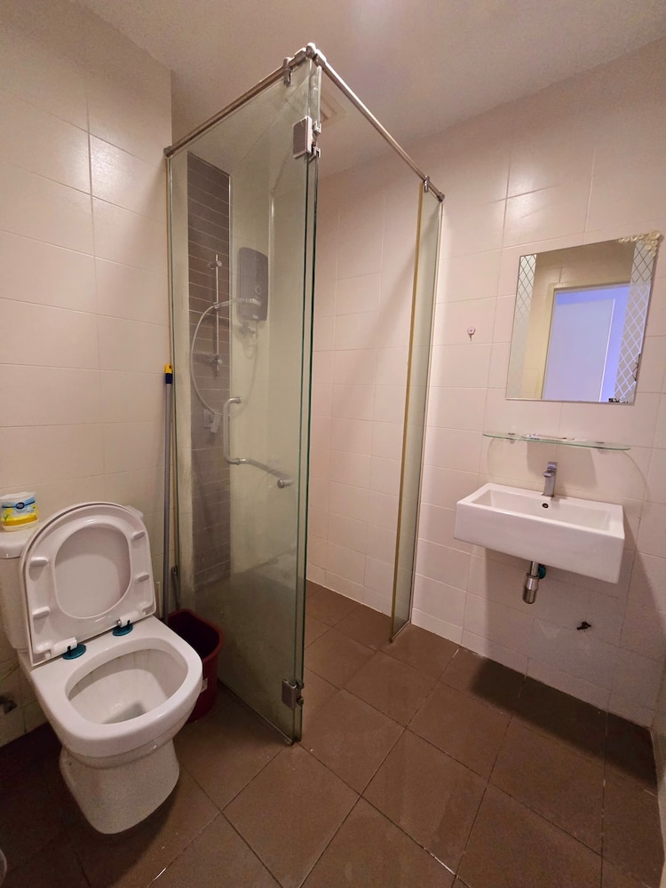 Neo Mutiara Damansara Studio 2PAX 1CP
