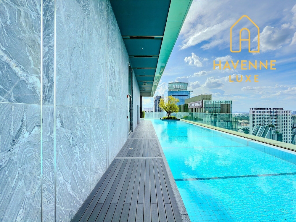 City Luxe Condo 5-min Walk to Siam Paragon Modern Stay