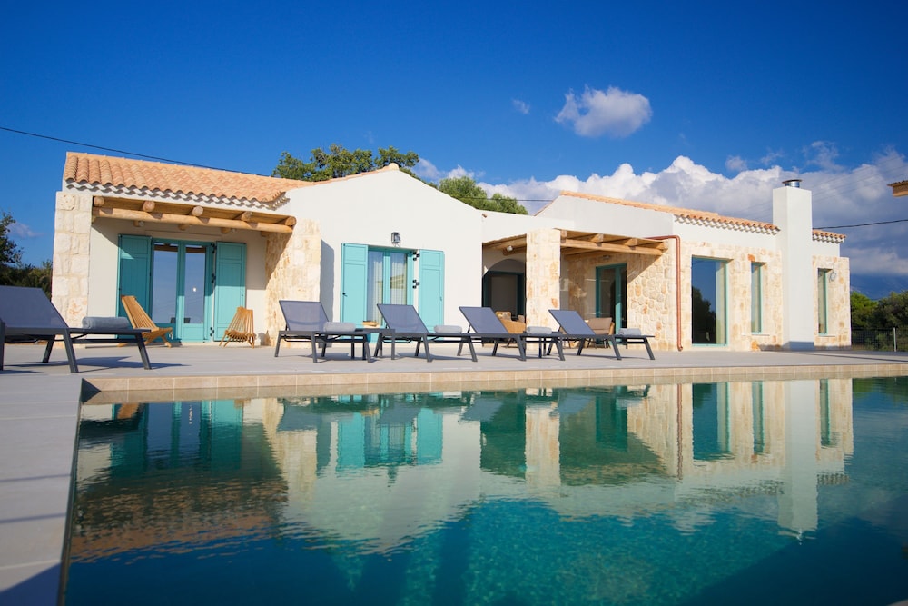 Exclusive Sea View Villa Madelaine photo 1
