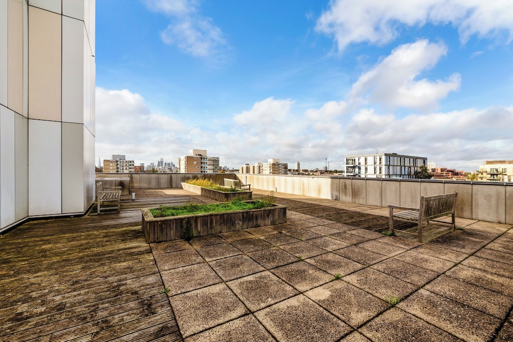 Luxury 2 bed 2 Bath Apartment in Canary Wharf