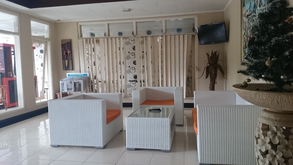 Hotel Catur Warga