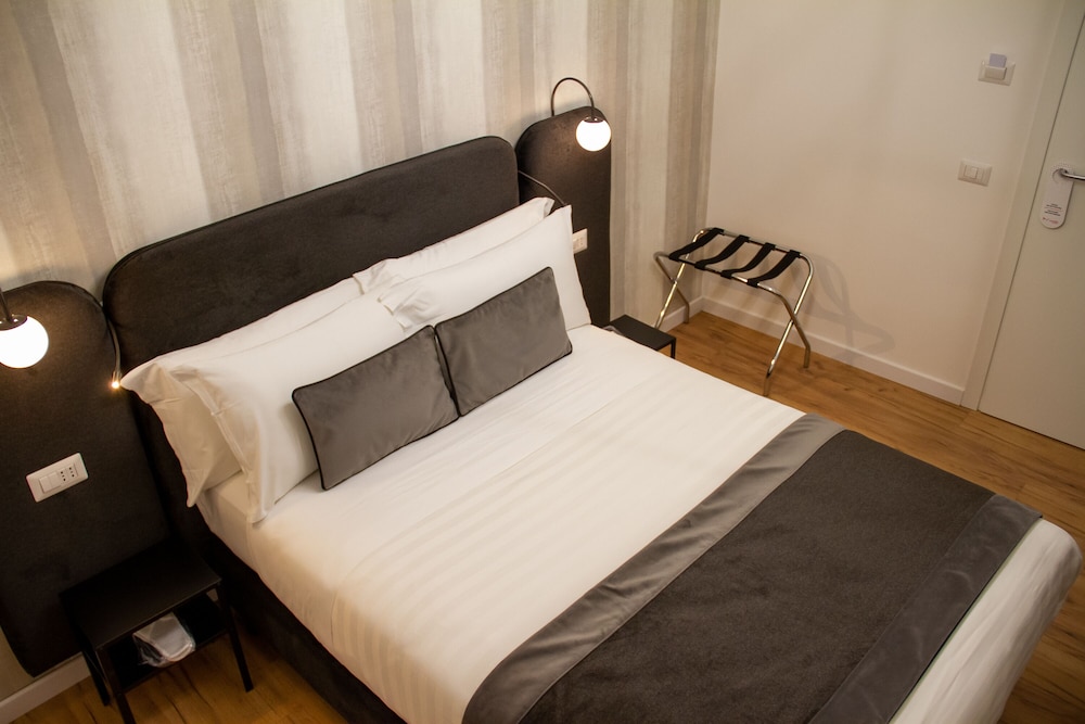 Home at Rome Vatican Suites