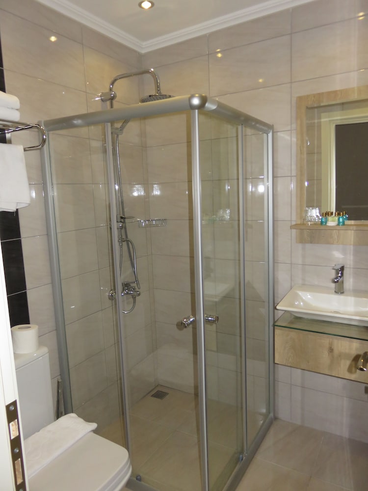 Akkan Beach Hotel - Image 37