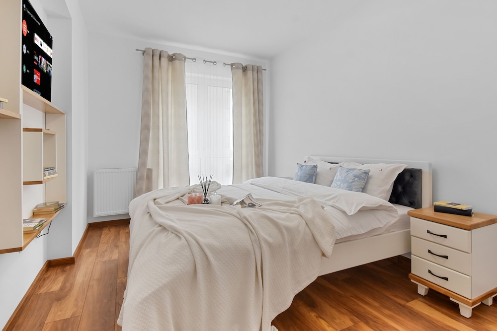 Karina 2BDR Apartment view 3