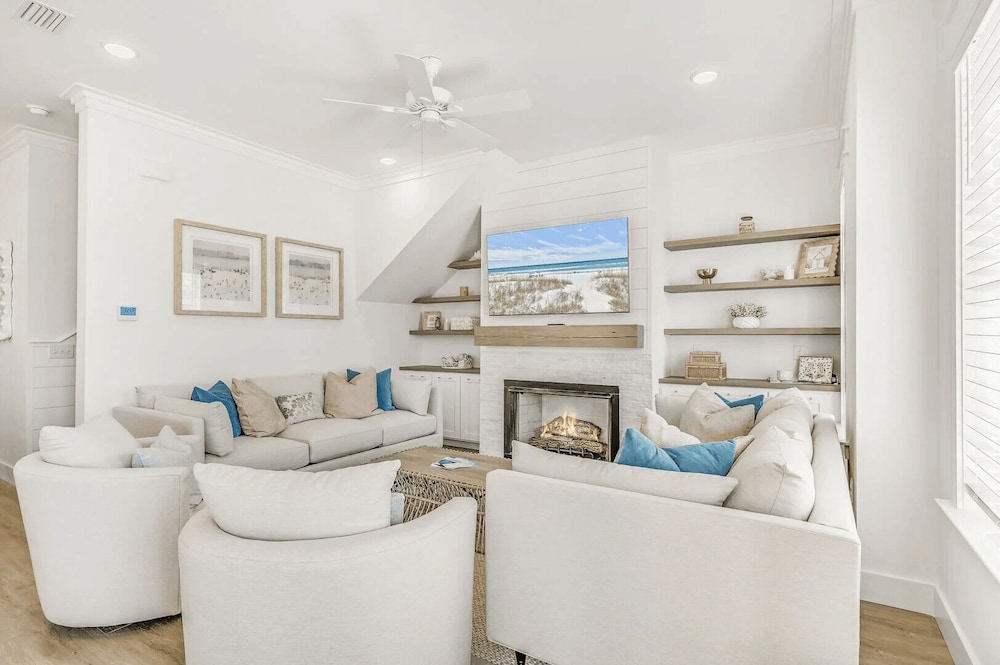 Newly Built, Walk to Dune Allen Beach, Pool 30A Ocean Pearl by Avantstay