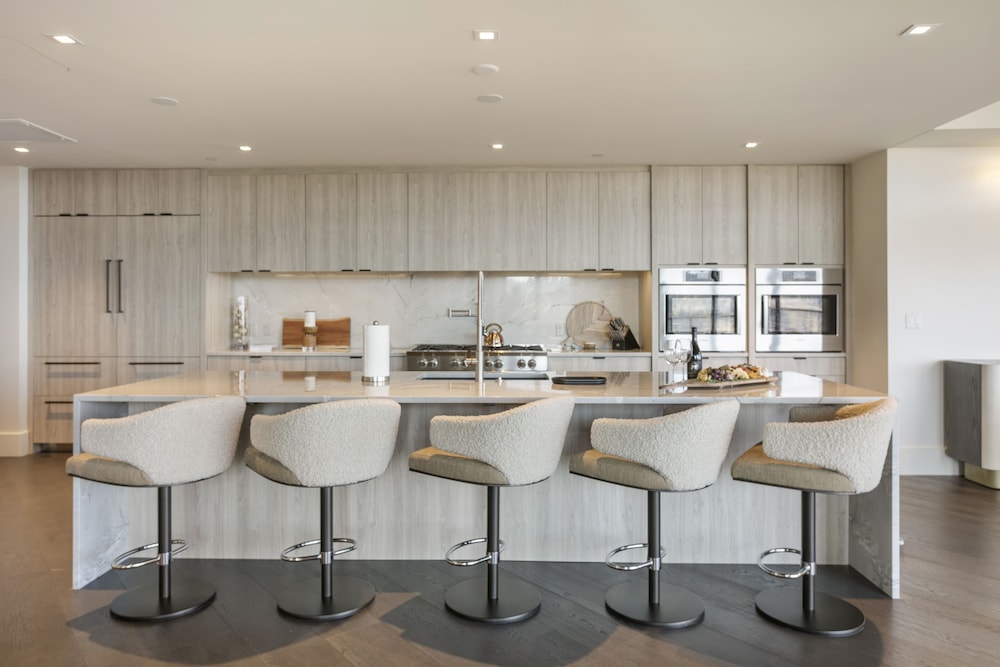 201 - Four Bedroom Argent 4 Condo