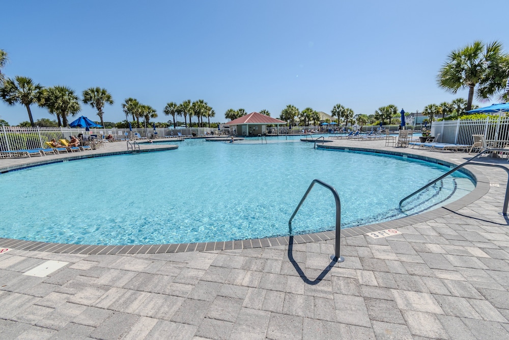 Havens On The Nine 2 Bedroom Condo