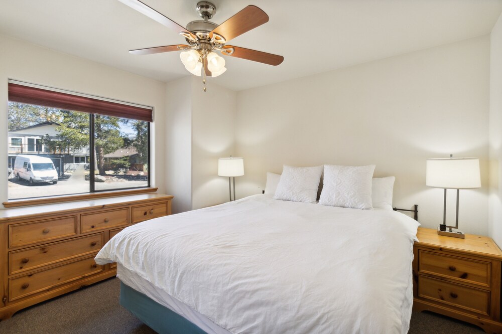 Tranquil Tahoe Retreat With Hot Tub 3 Bedroom Home by RedAwning
