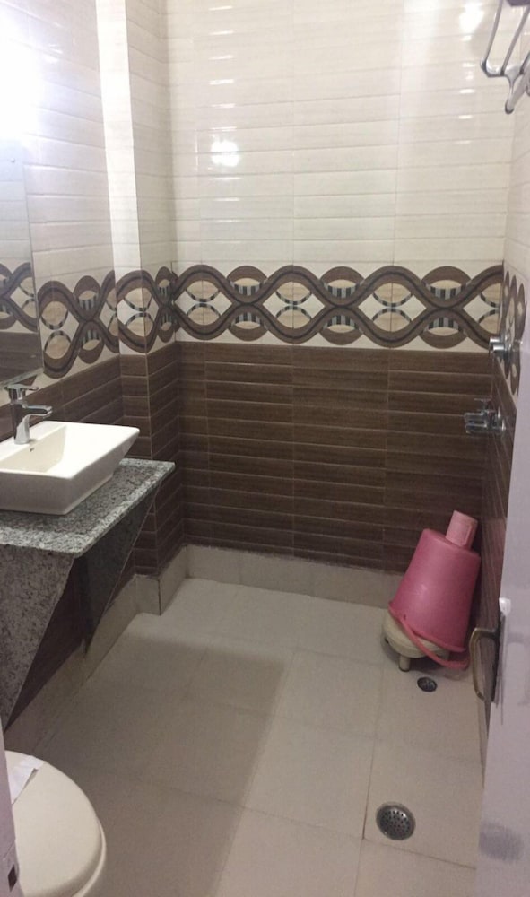 ADB Rooms Hotel India International Dx