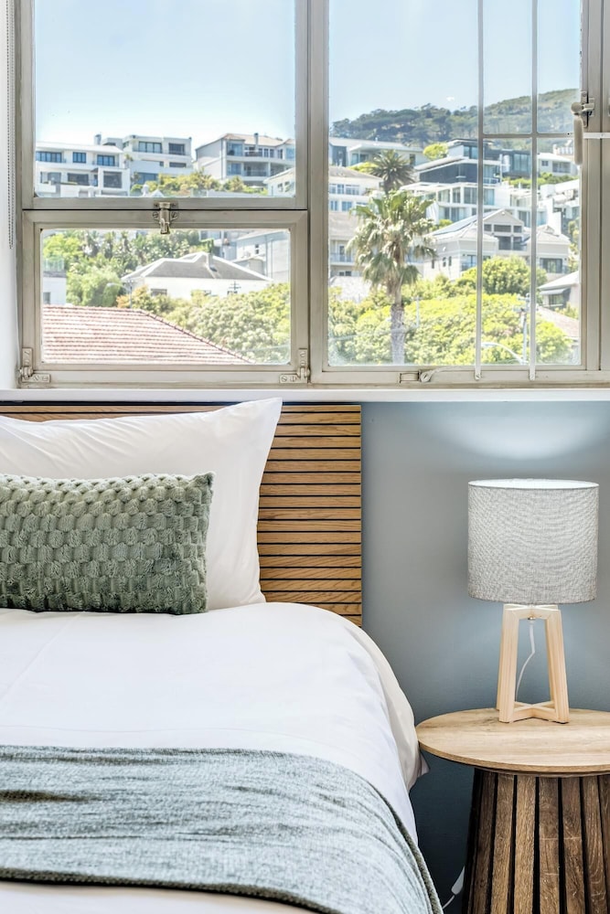 Camps Bay Seaside Beach View Apartment Palm Bay