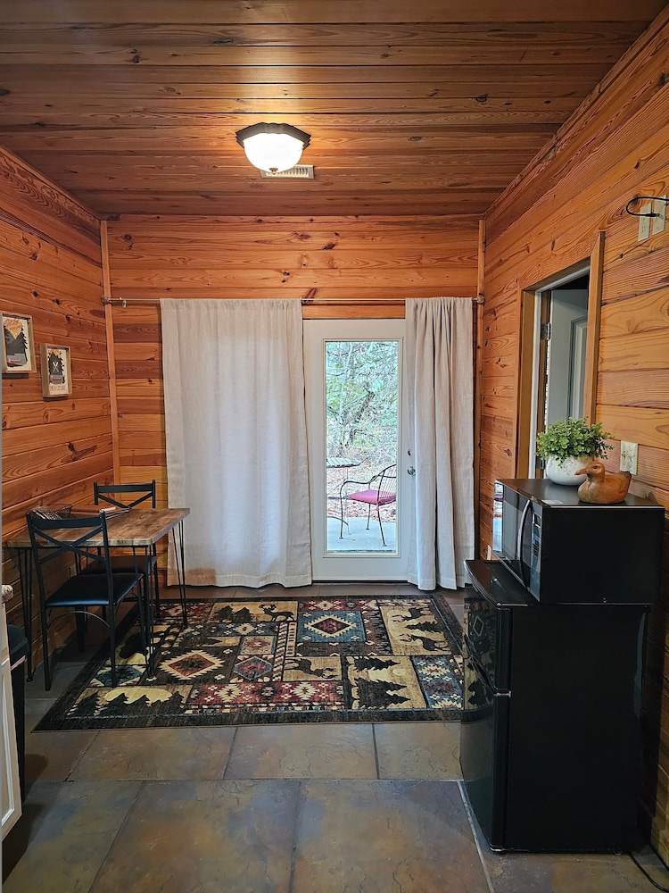 Honey Bear Haven Suite 2