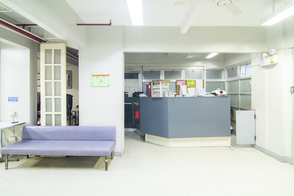 ARK Hostel City Center Manila view 4