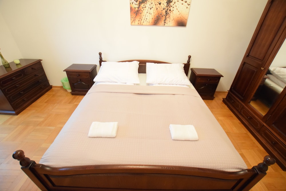 Elegant Apartment Stadion Narodowy view 2