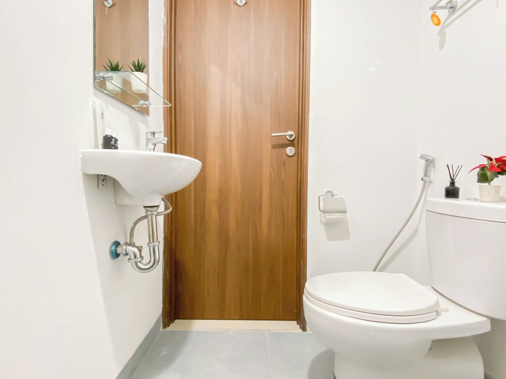 Cozy And Best Place Studio Apartment Royal Sentul Park