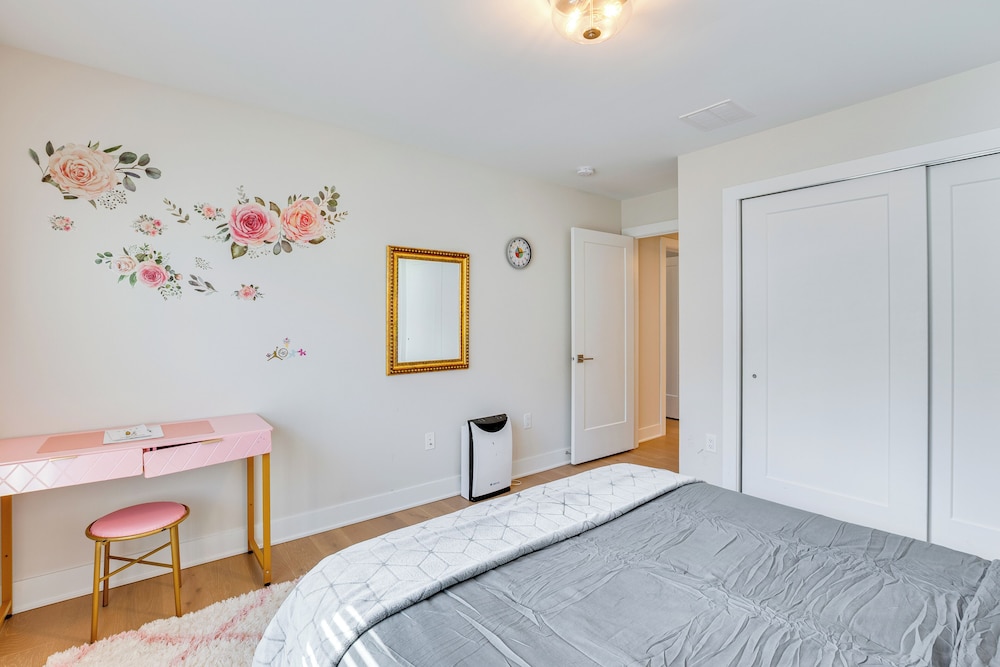 10 Mi to Morristown: Stylish Home Near Trails!