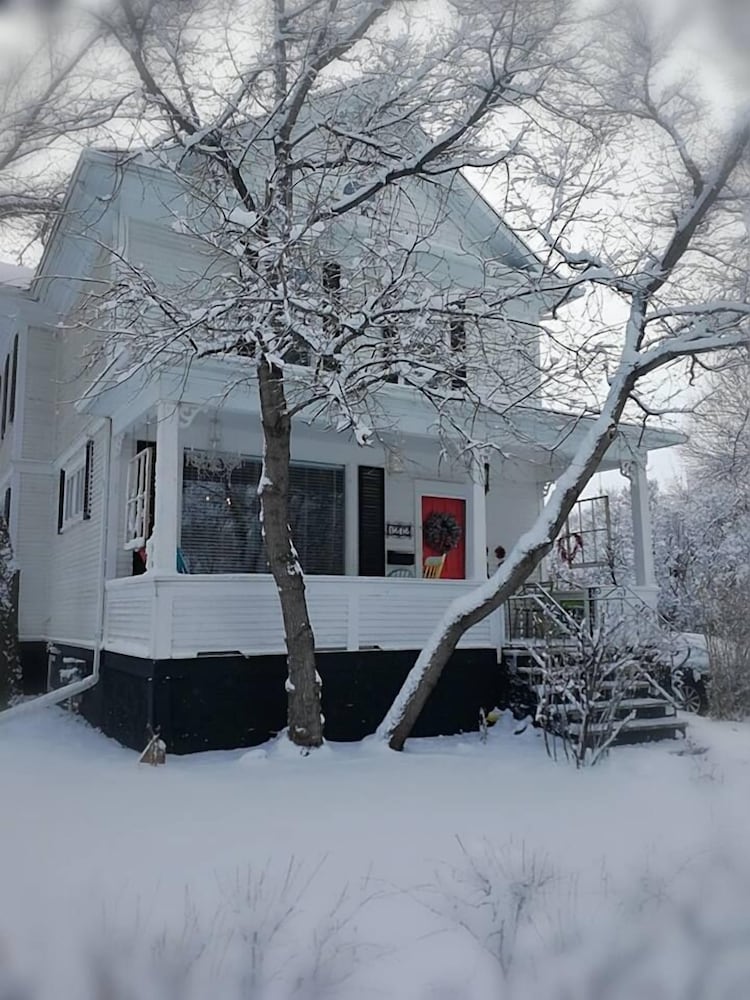Charles Street Holiday Home
