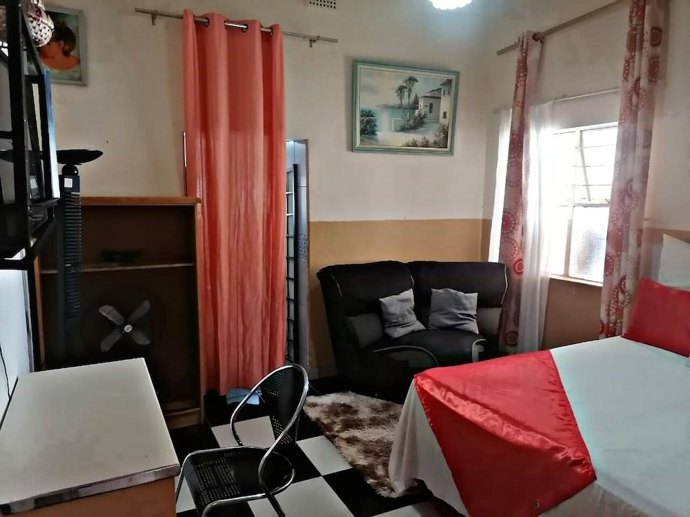 Valley Center Guest House
