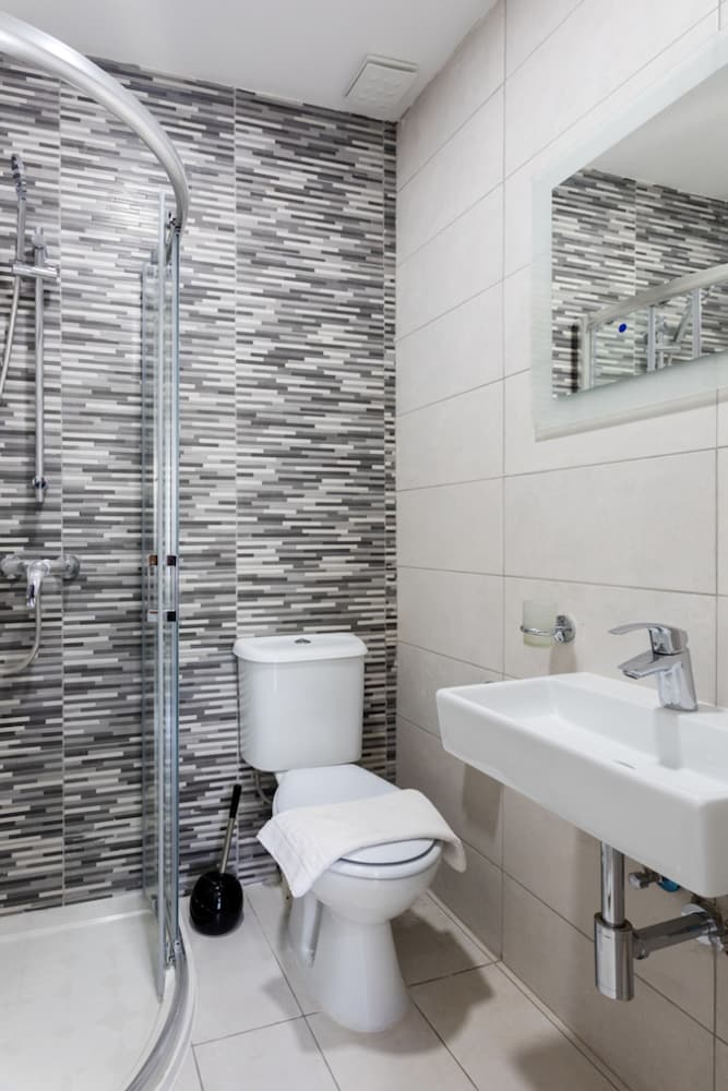 San Giljan Stylish Apartment - Property Image 18