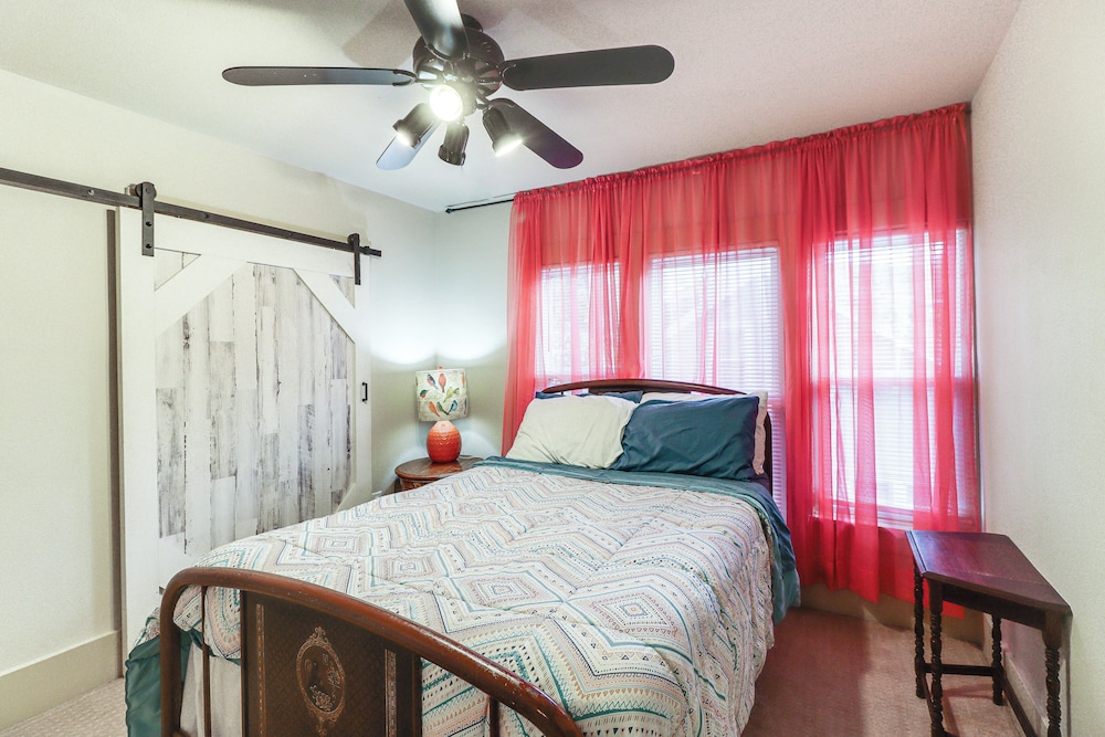 Harrison Family Home w/ Grill - Near Downtown! view 5