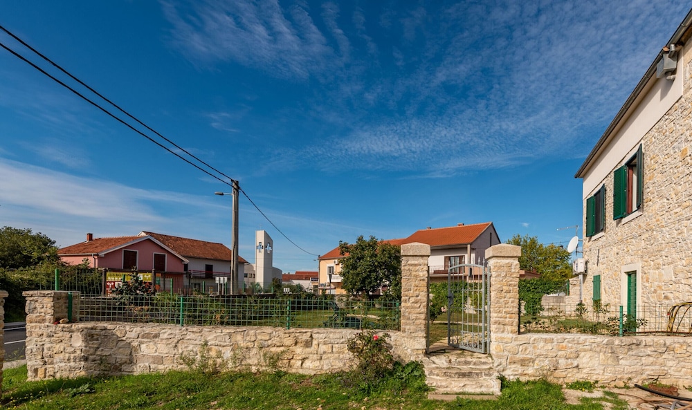 Photo 41