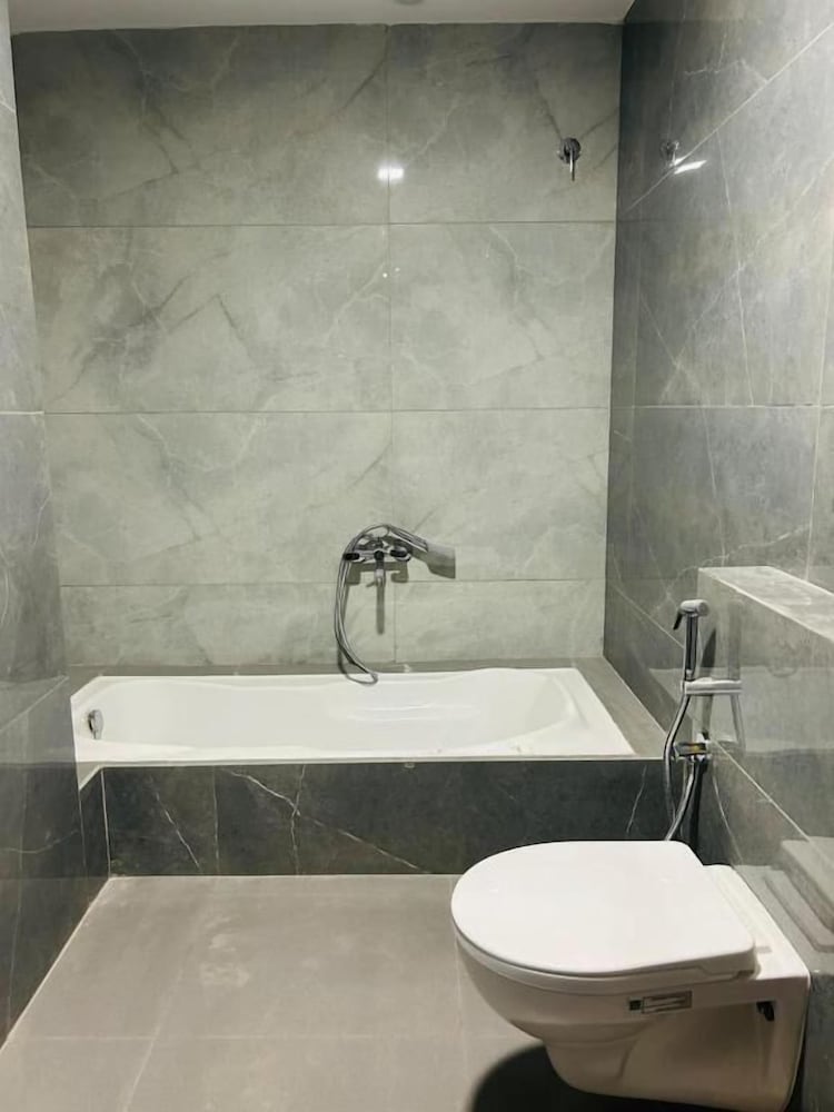 HOTEL SAWARIYA