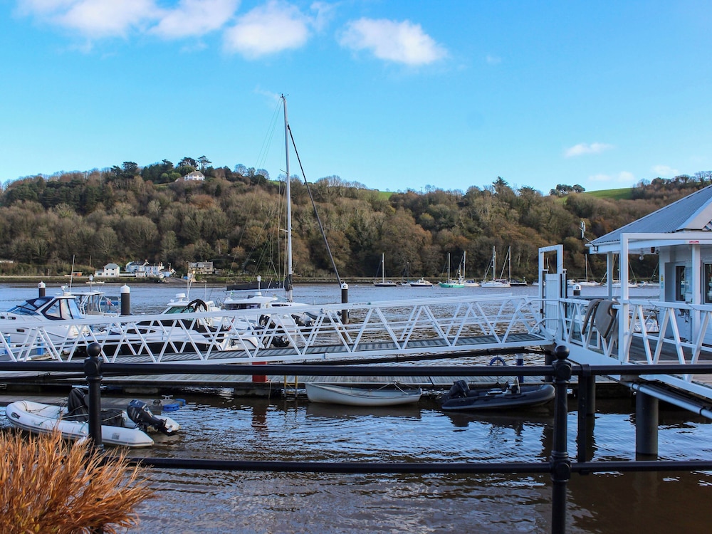39 Dart Marina