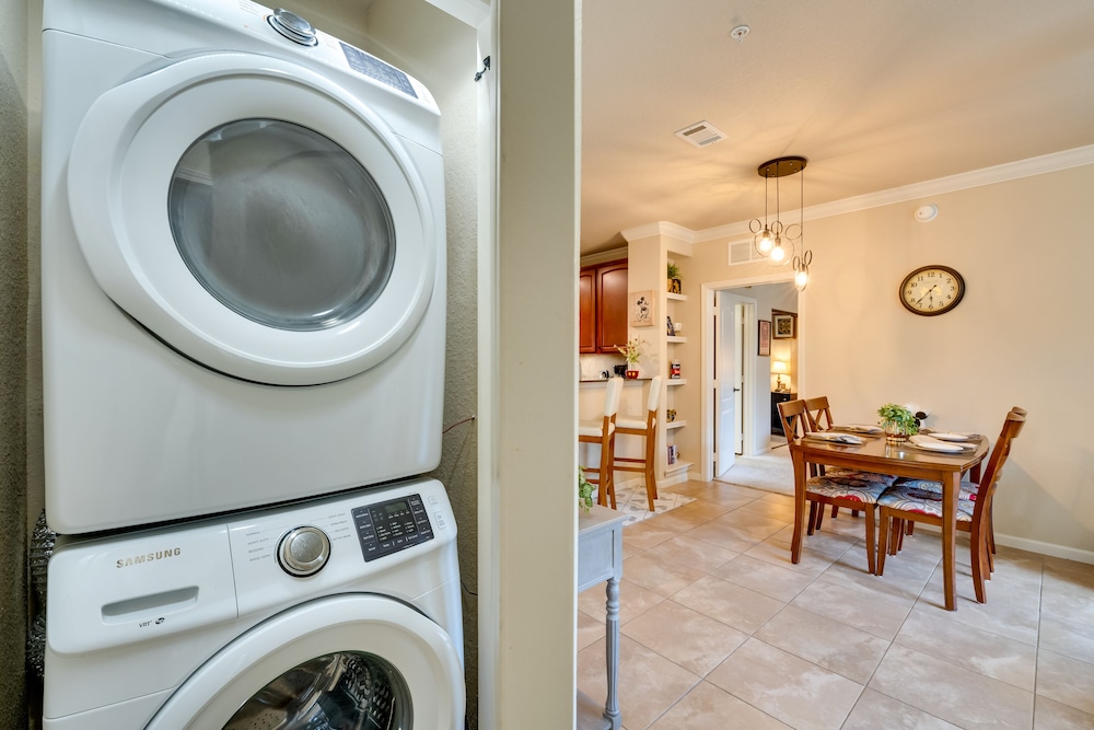 9 Mi to Disney: Davenport Condo w/ Community Pools view 3