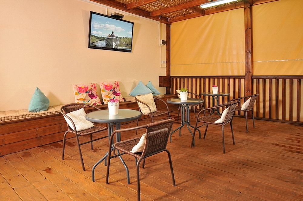Mul Kineret Suites
