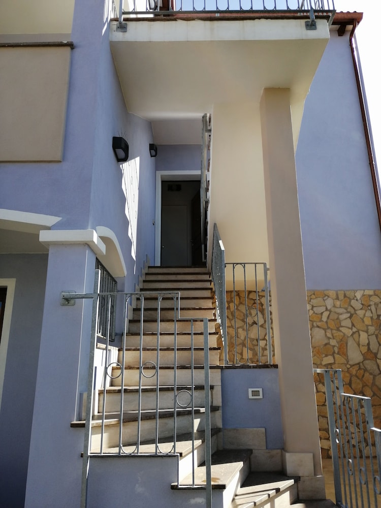 Appartamento in Zona Tranquilla view 4