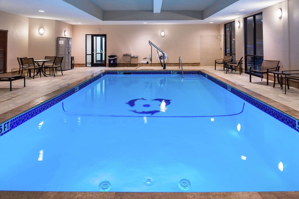 Big Spring Vacations - Hampton Inn  Suites Big Spring - Property Image 14