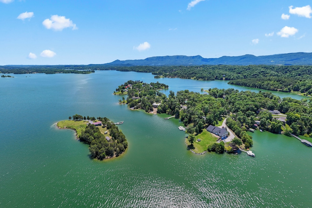 Rustic Lakefront Home w/ Beach! view 5