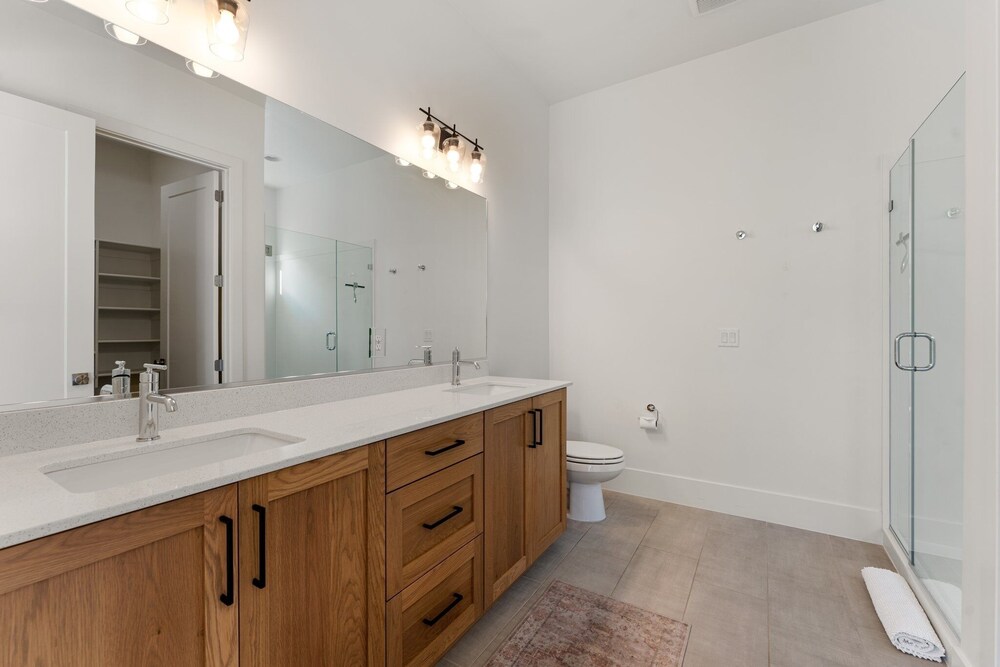 Villa #29 At Bloomington Country Club 4 Bedroom Townhouse