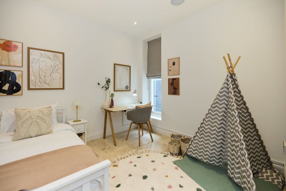 The Camden Park Place - Lovely 4bdr Flat With Garden