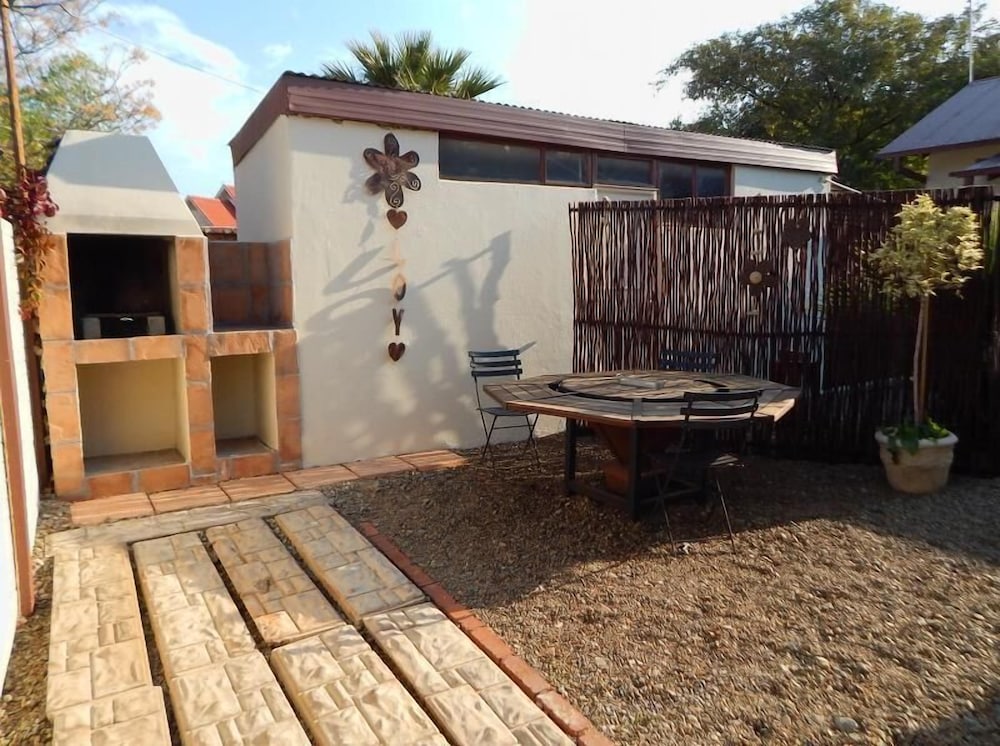 Oak Rest Guesthouse
