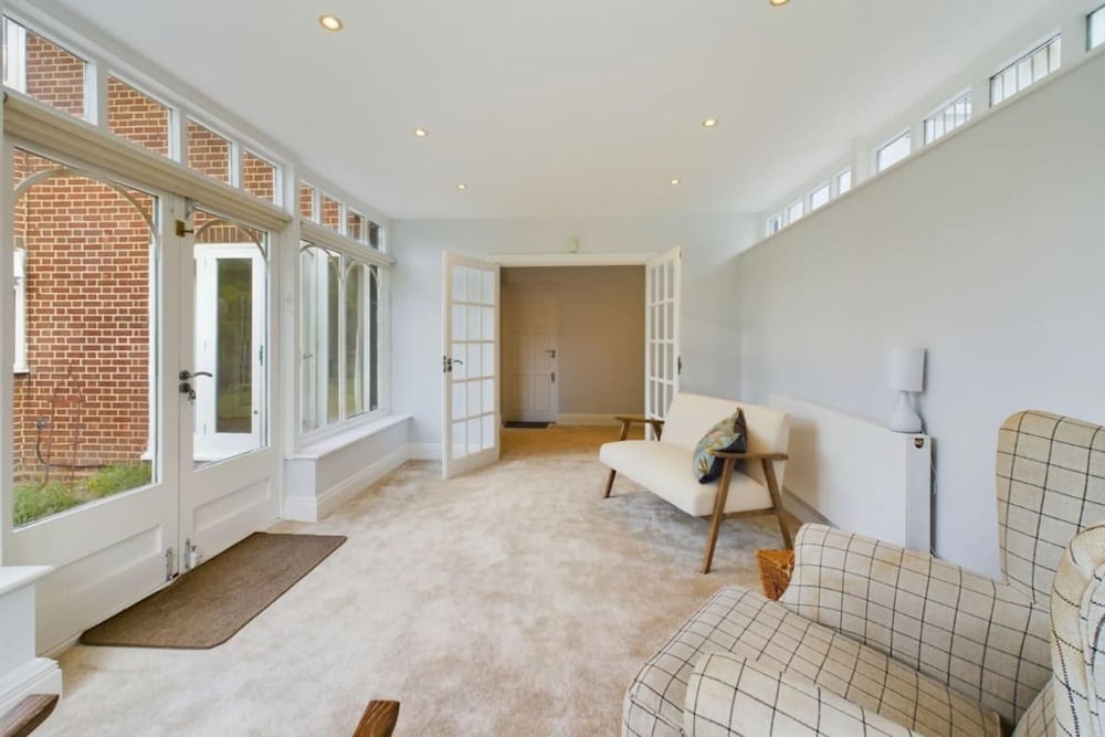The Richmond Park Hideaway - Cozy 4bdr House With Garden Rooftop Terrace