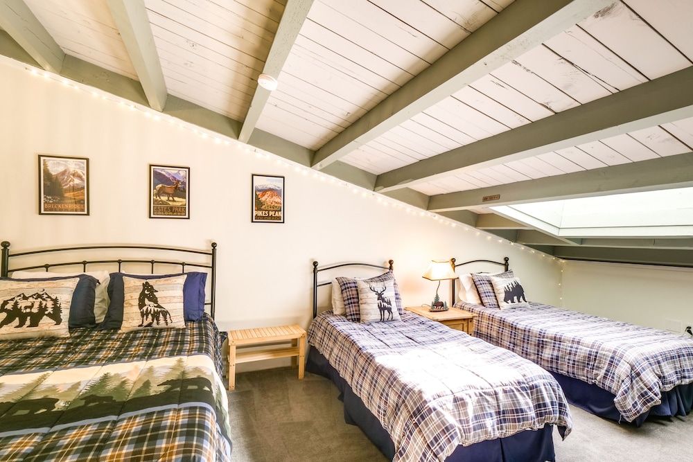 Summit County Vacations - Silverthorne Condo w/ Community Pool Hot Tub! - Property Image 23