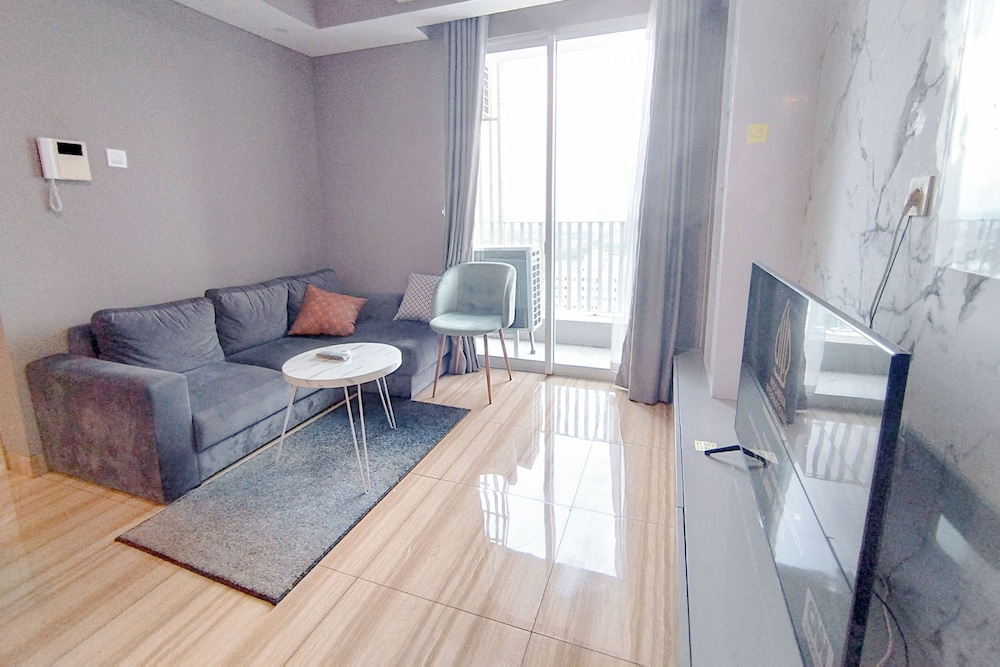Spacious 2Br With Extra Room At Grand Sungkono Lagoon Apartment