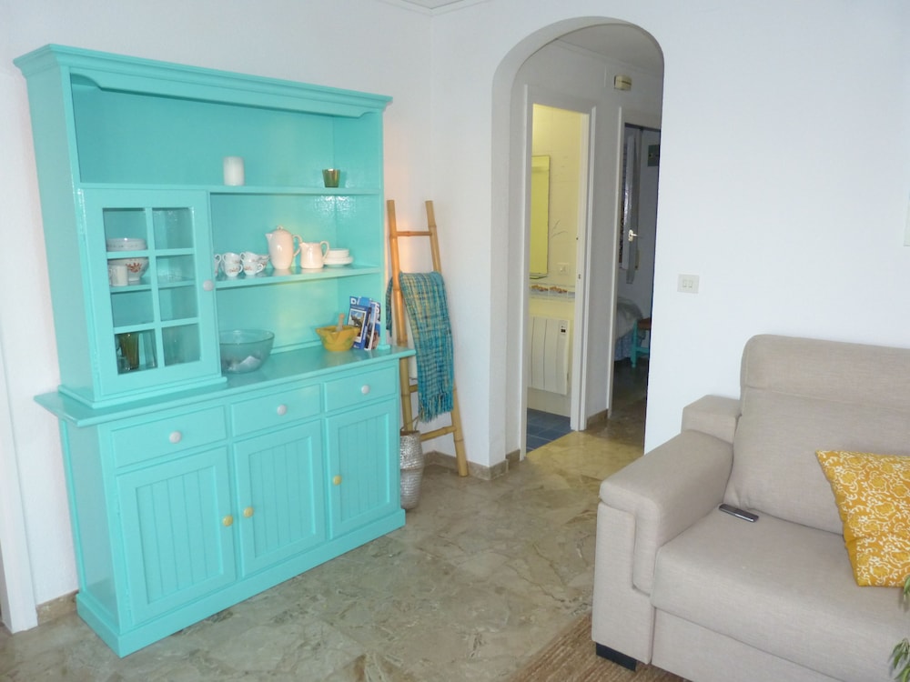 Apartamento a 6 metros del mar en Roses photo 2