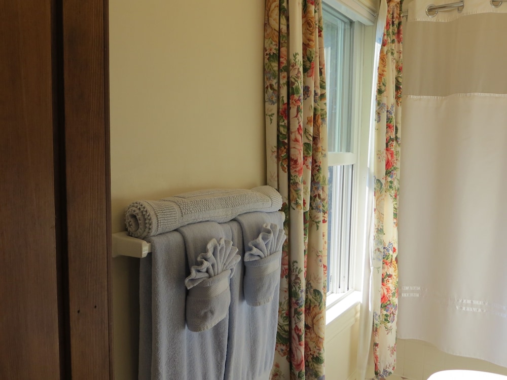 Atlantic Ark Inn - Property Image 9
