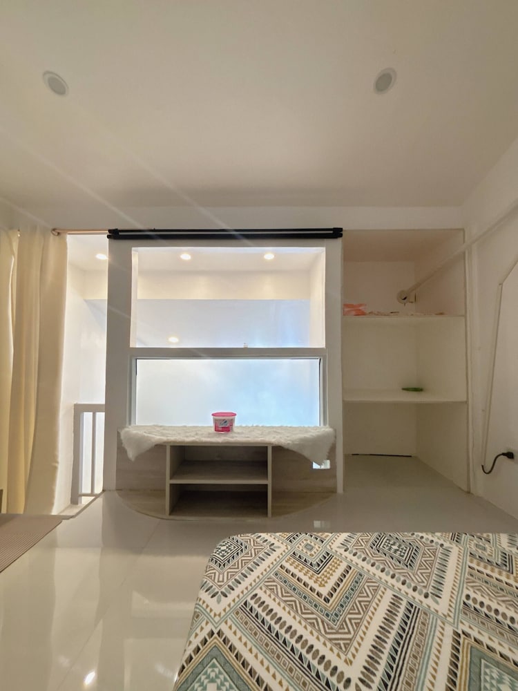 Cozy Loft Condo in Tanza With Arcade