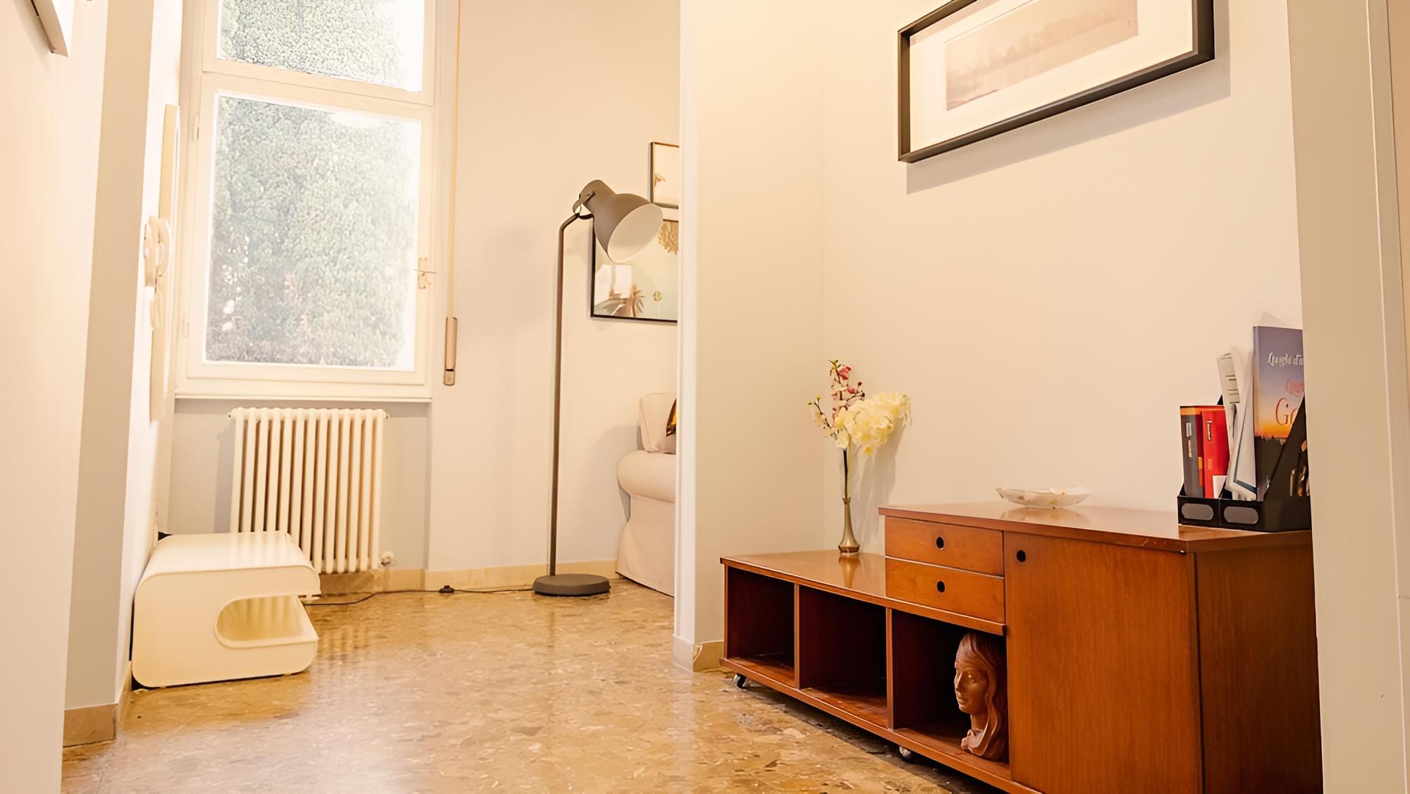 One Step From the Lake - Italian Homing view 3
