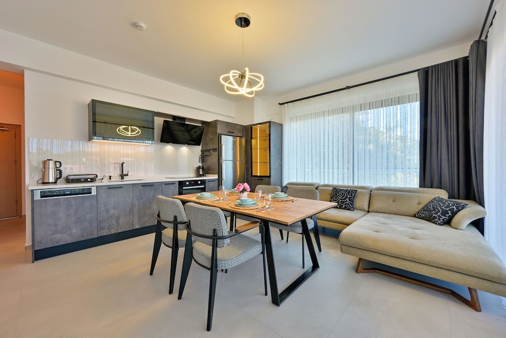 Hi Life Suites