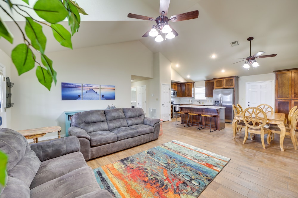 Miscellaneous Market Vacations - Vian Home Near Tenkiller State Park! - Property Image 1