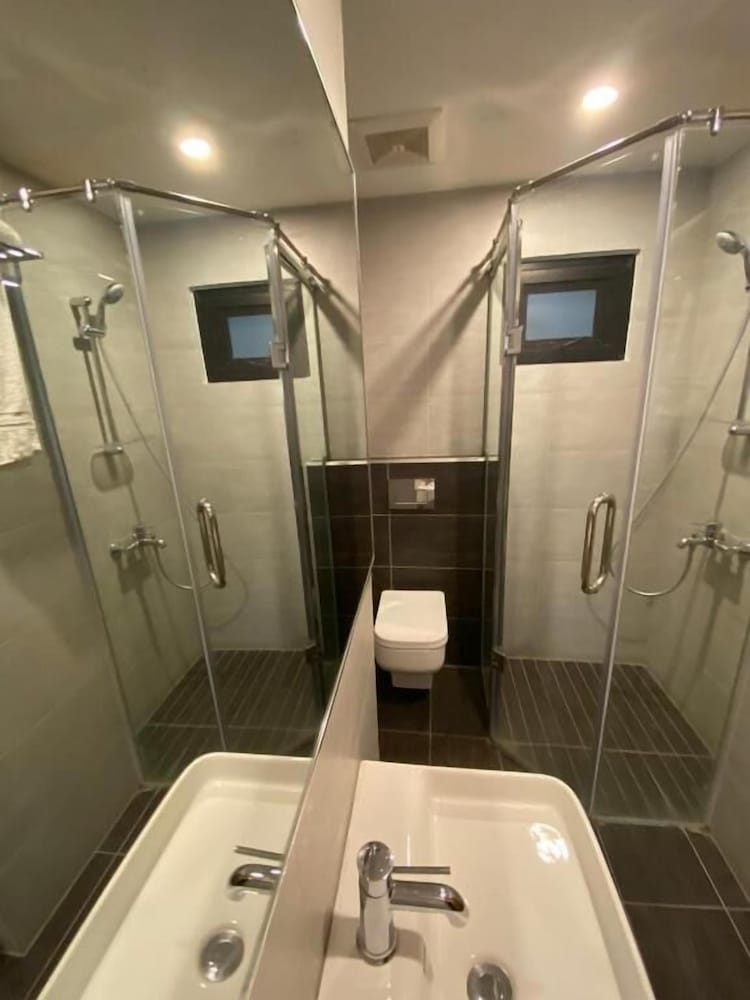Space Luxury Rental Suites