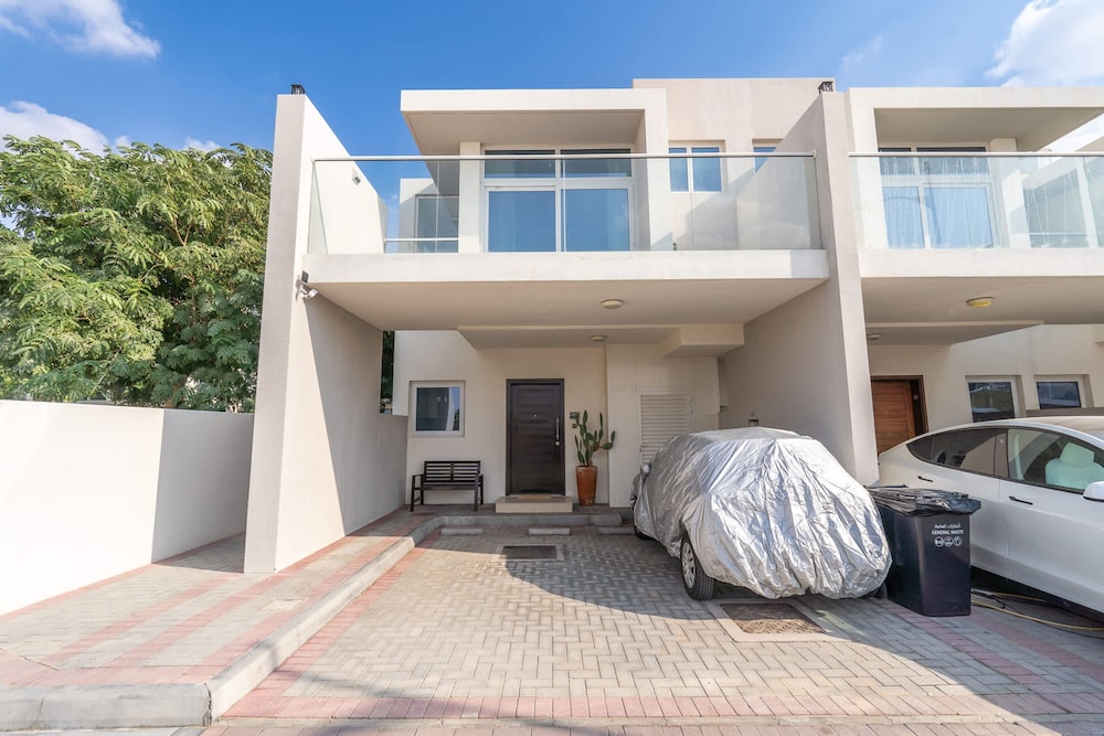 Modern Villa in Damac Hills 2 With Waterpark Access