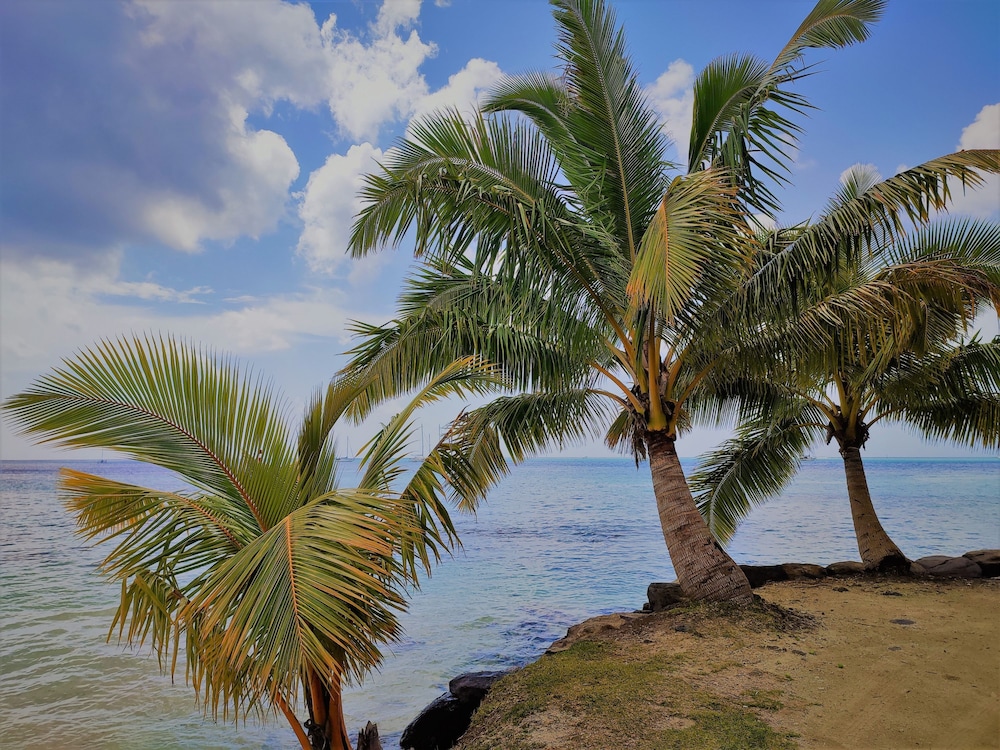 Huahine - Hibiscus House