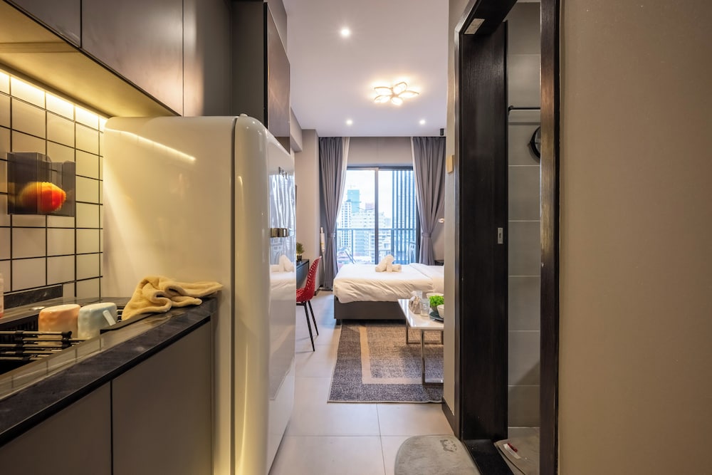 M Residence-Cozy Stay by Soben Homes