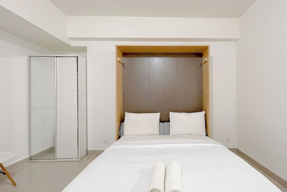 Minimalist Studio (No Kitchen) Near Unhas Bandaraya - Tallasa City Makassar Apartment
